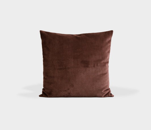 Famous Haus - Luxurious Velvet Pillow Cover Merlot – Cozy Elegance