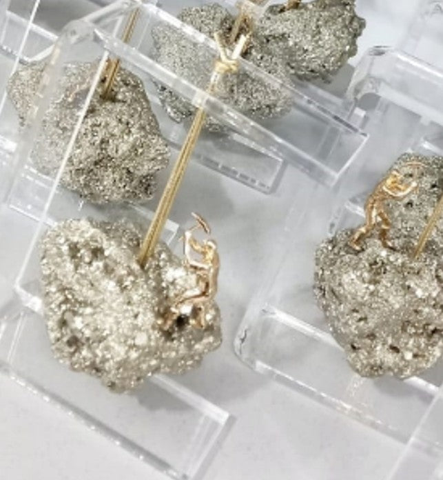 Quartz Stone - Man and Stone